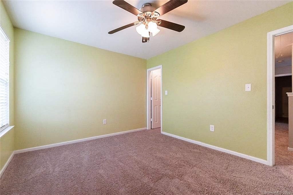 1402 River Run Road Lowell, NC 28098 - Photo 16 of 27 Gallery Image 16
