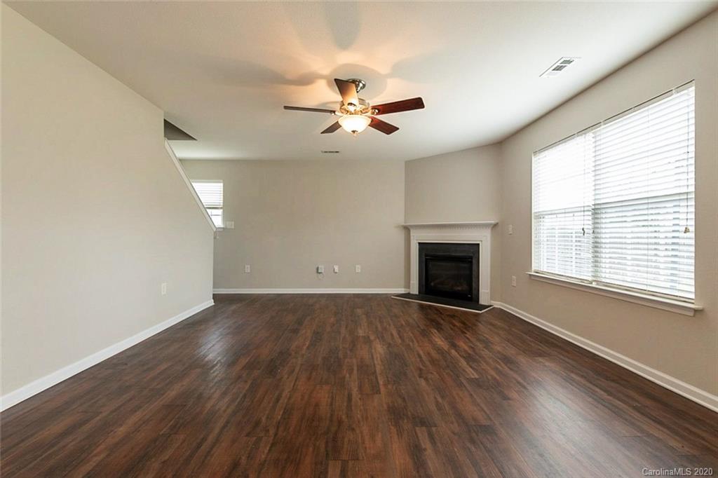 1402 River Run Road Lowell, NC 28098 - Photo 3 of 27 Gallery Image 3