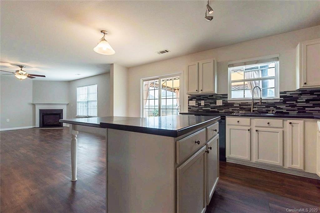 1402 River Run Road Lowell, NC 28098 - Photo 6 of 27 Gallery Image 6