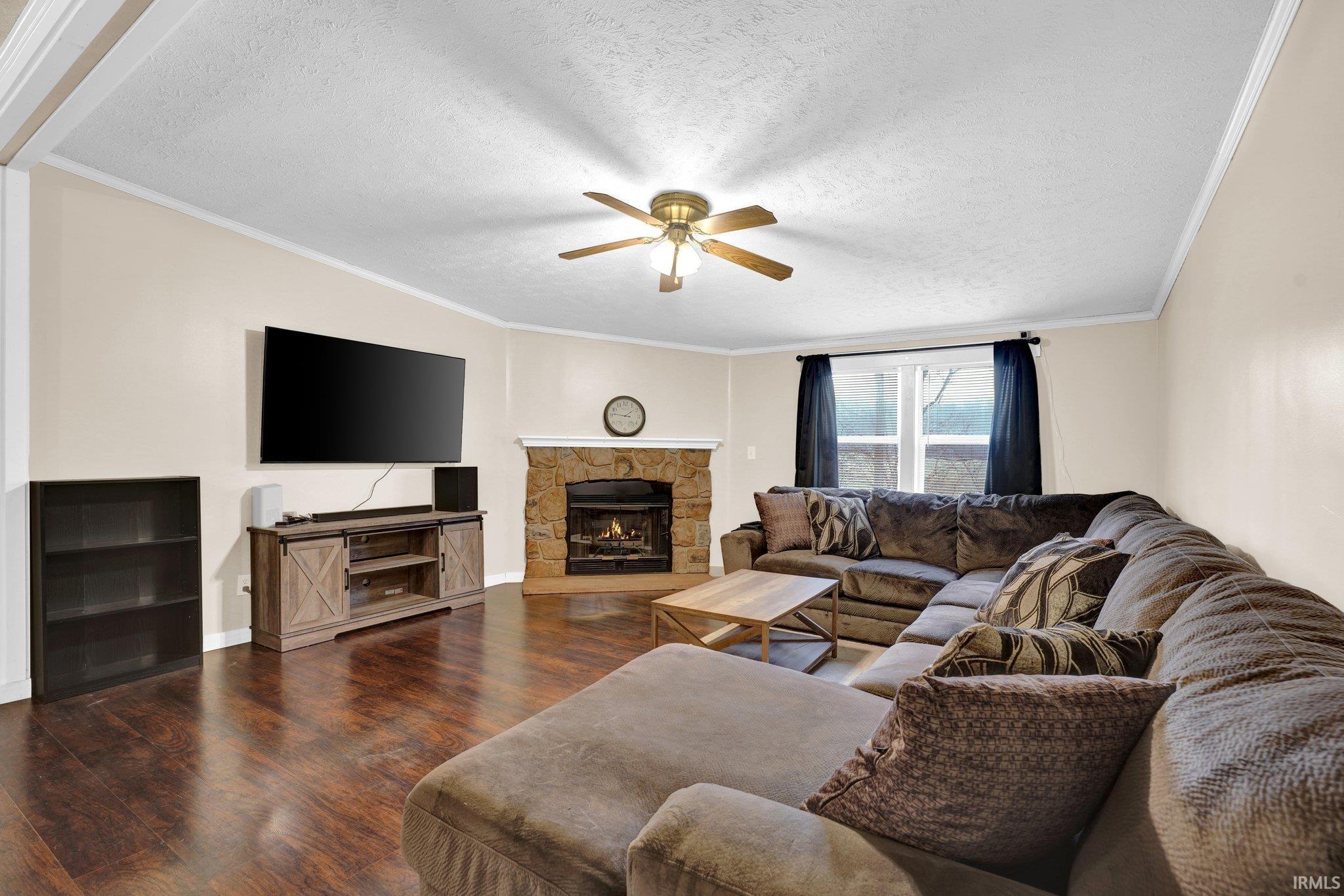 1908 Middle Leesville Road Bedford, IN 47421 - Photo 4 of 21 Gallery Image 4