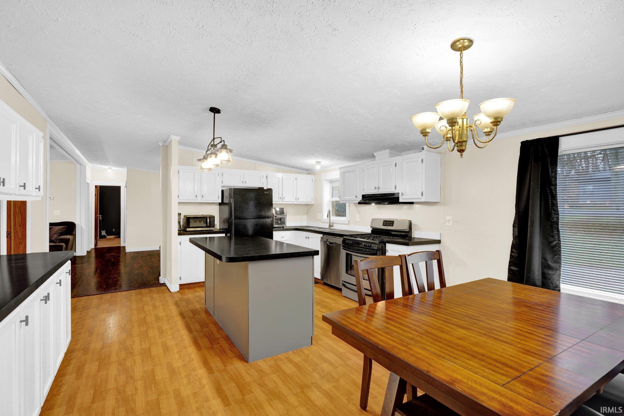 1908 Middle Leesville Road Bedford, IN 47421 - Photo 8 of 21 Gallery Image 8