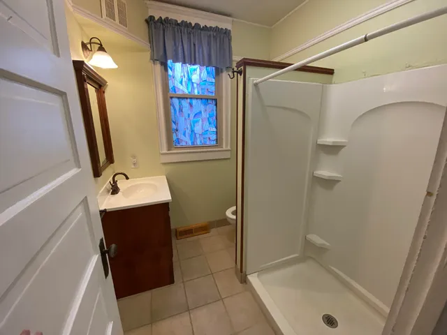 $279,000 | 441 Hawthorne Street, Burlington, WI 53105