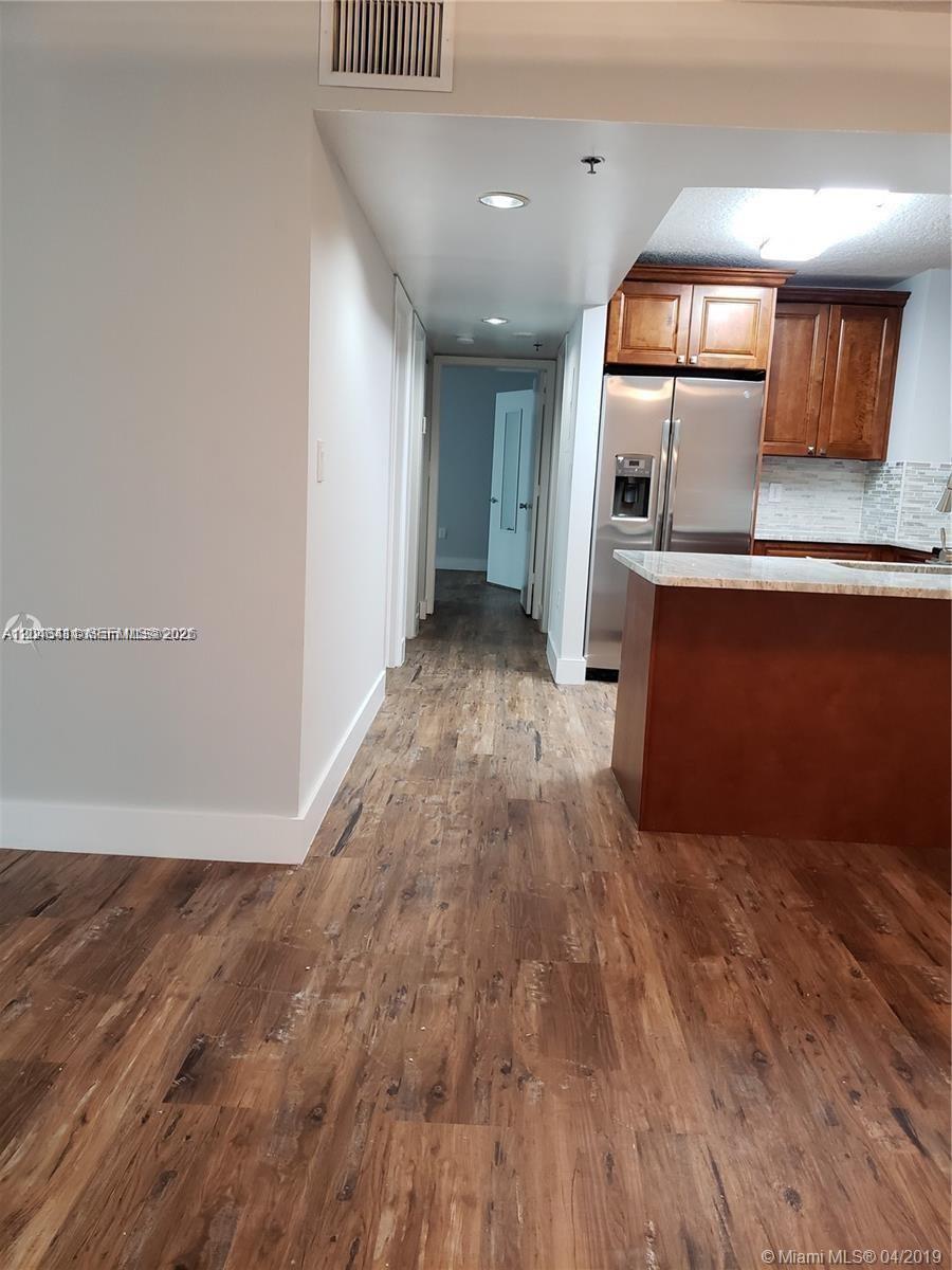 104 Southwest 9th Street, Unit 304 Miami, FL 33130 - Photo 10 of 17