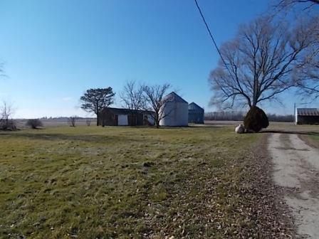 775 North Gorham Road Morris, IL 60450 - Photo 25 of 41 a view of an outdoor space and yard