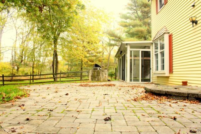 2047 Hilltop Road Bethlehem, PA 18015 - Photo 19 of 25 Gallery Image 19