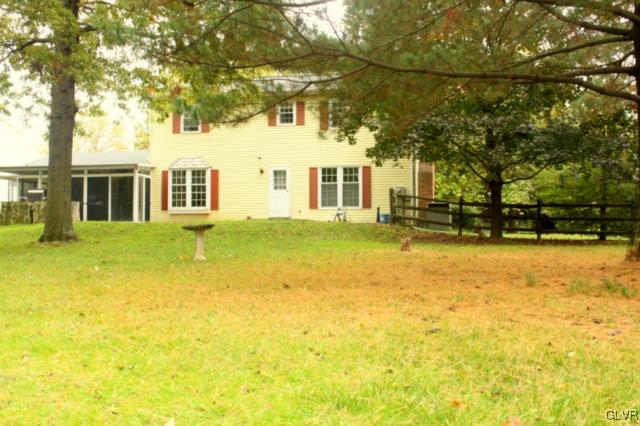2047 Hilltop Road Bethlehem, PA 18015 - Photo 22 of 25 Gallery Image 22