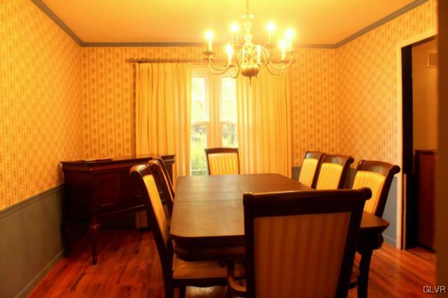 2047 Hilltop Road Bethlehem, PA 18015 - Photo 3 of 25 Gallery Image 3