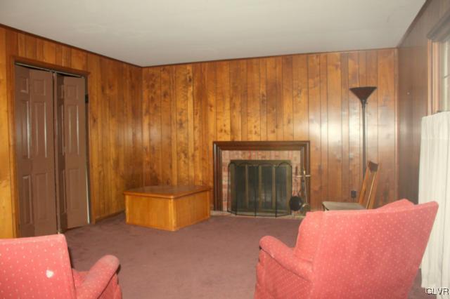 2047 Hilltop Road Bethlehem, PA 18015 - Photo 7 of 25 Gallery Image 7