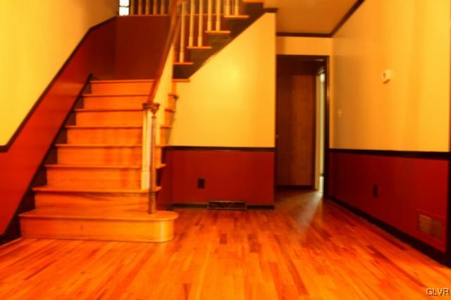 2047 Hilltop Road Bethlehem, PA 18015 - Photo 8 of 25 Gallery Image 8