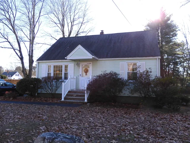 $484,900 | 146 South Policy Street, Salem, NH 03079