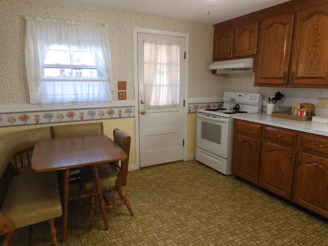 $484,900 | 146 South Policy Street, Salem, NH 03079