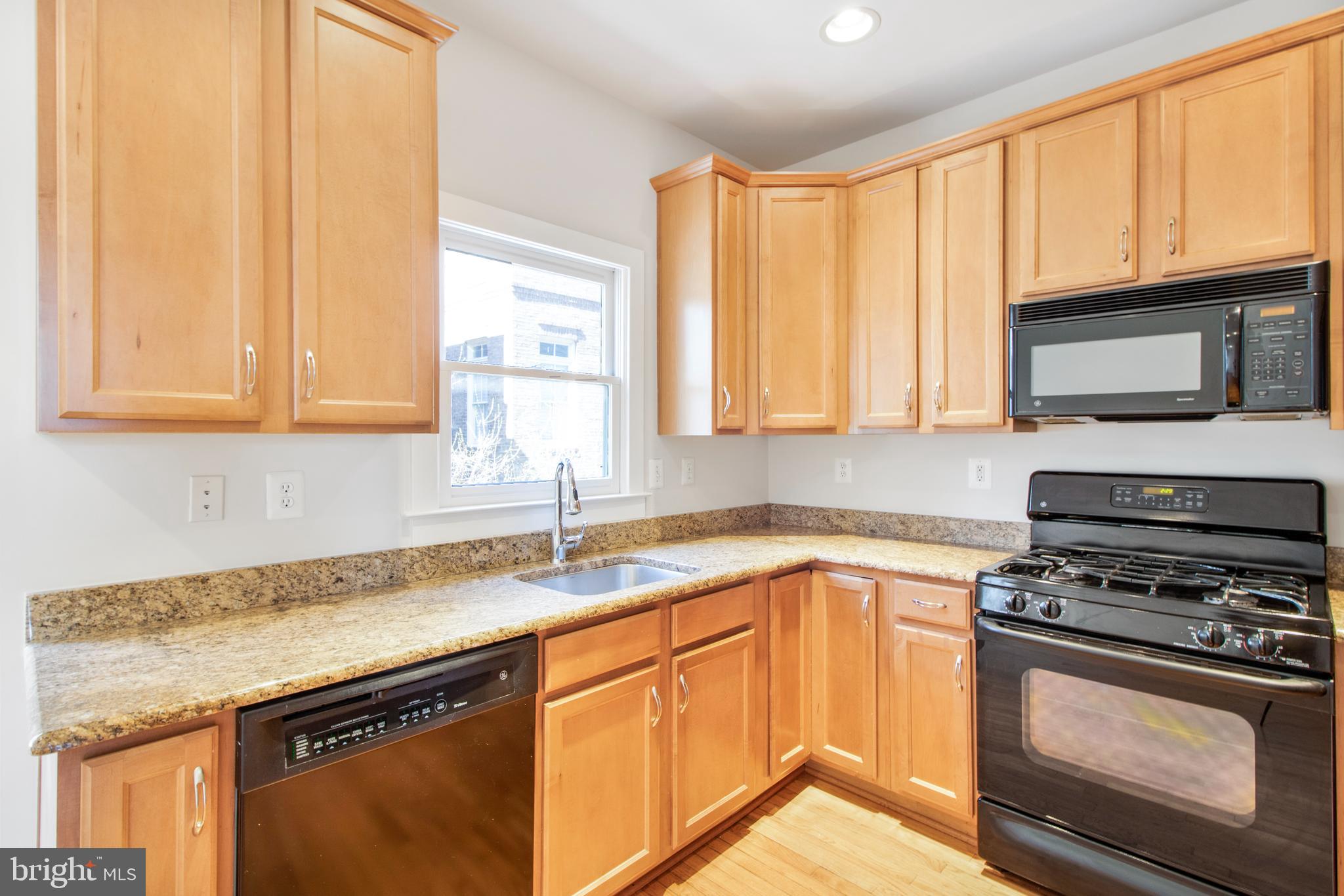11010 Amherst Avenue Silver Spring, MD 20902 - Photo 10 of 39 Gallery Image 10