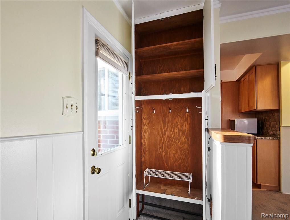 3504 West Webster Road Royal Oak, MI 48073 - Photo 22 of 44 Side Entryway in Family Den