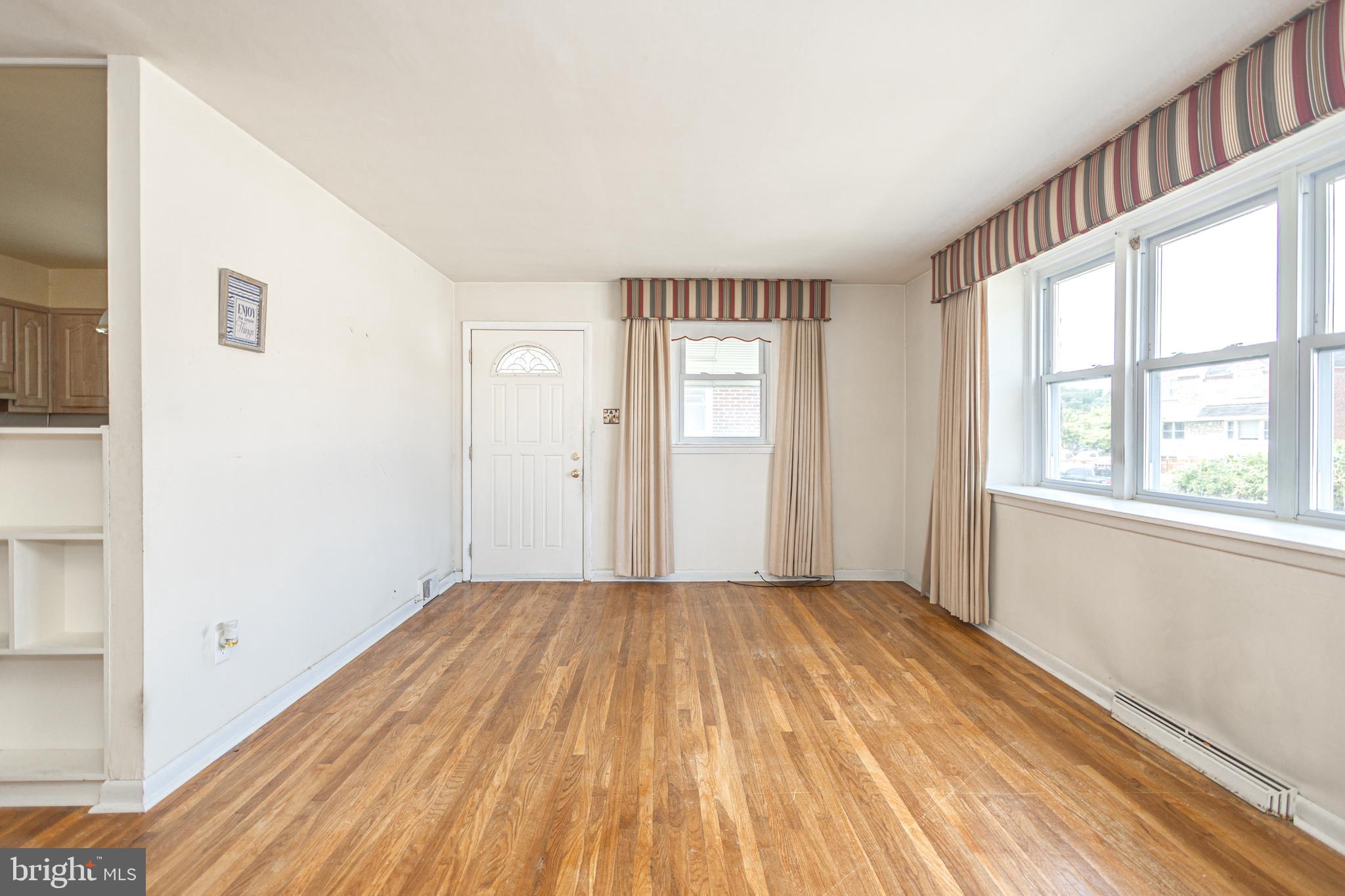 1708 Fox Chase Road Philadelphia, PA 19152 - Photo 10 of 26 Gallery Image 10