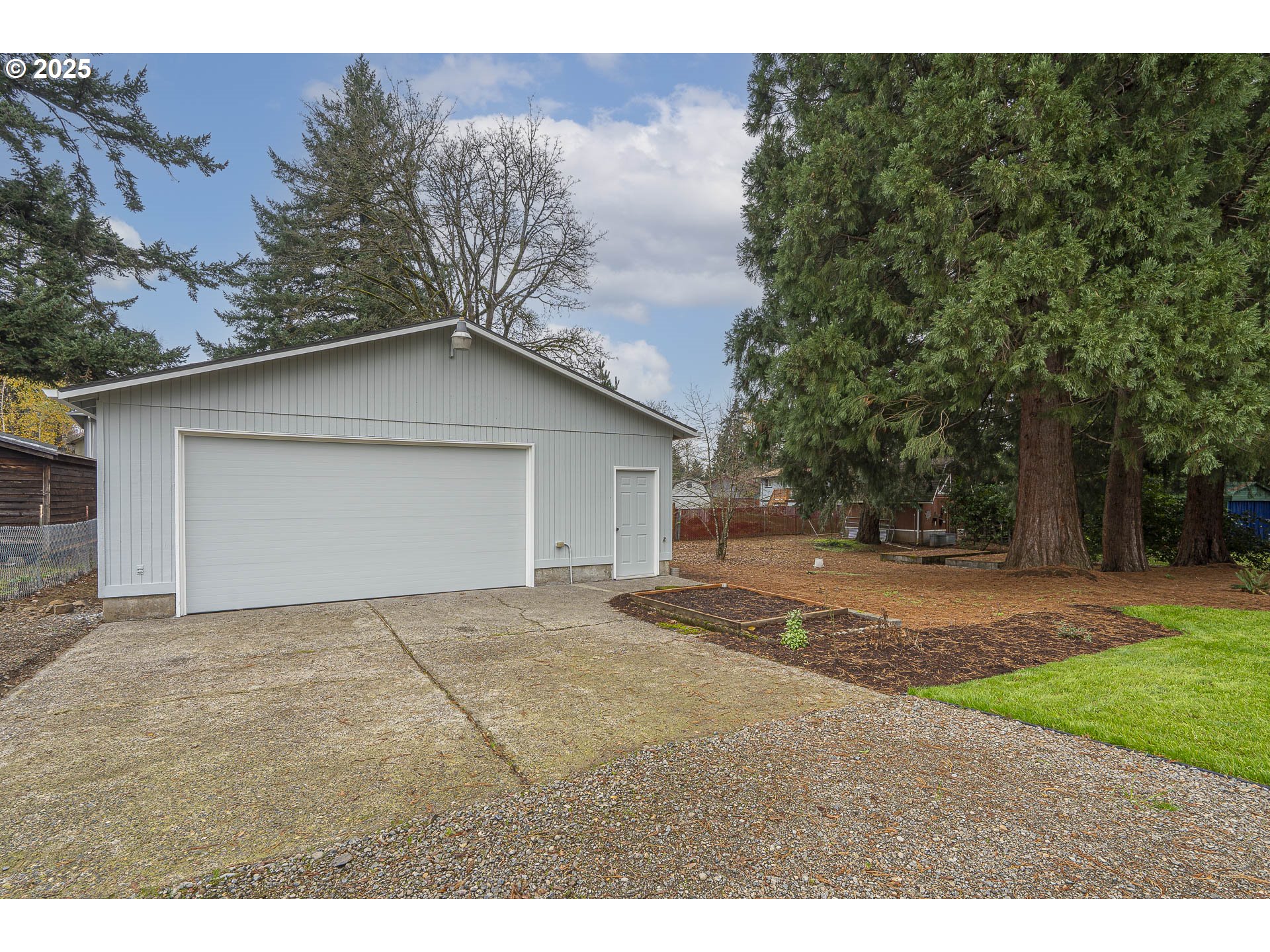 19446 South Meyers Road Oregon City, OR 97045 - Photo 6 of 43 Gallery Image 6
