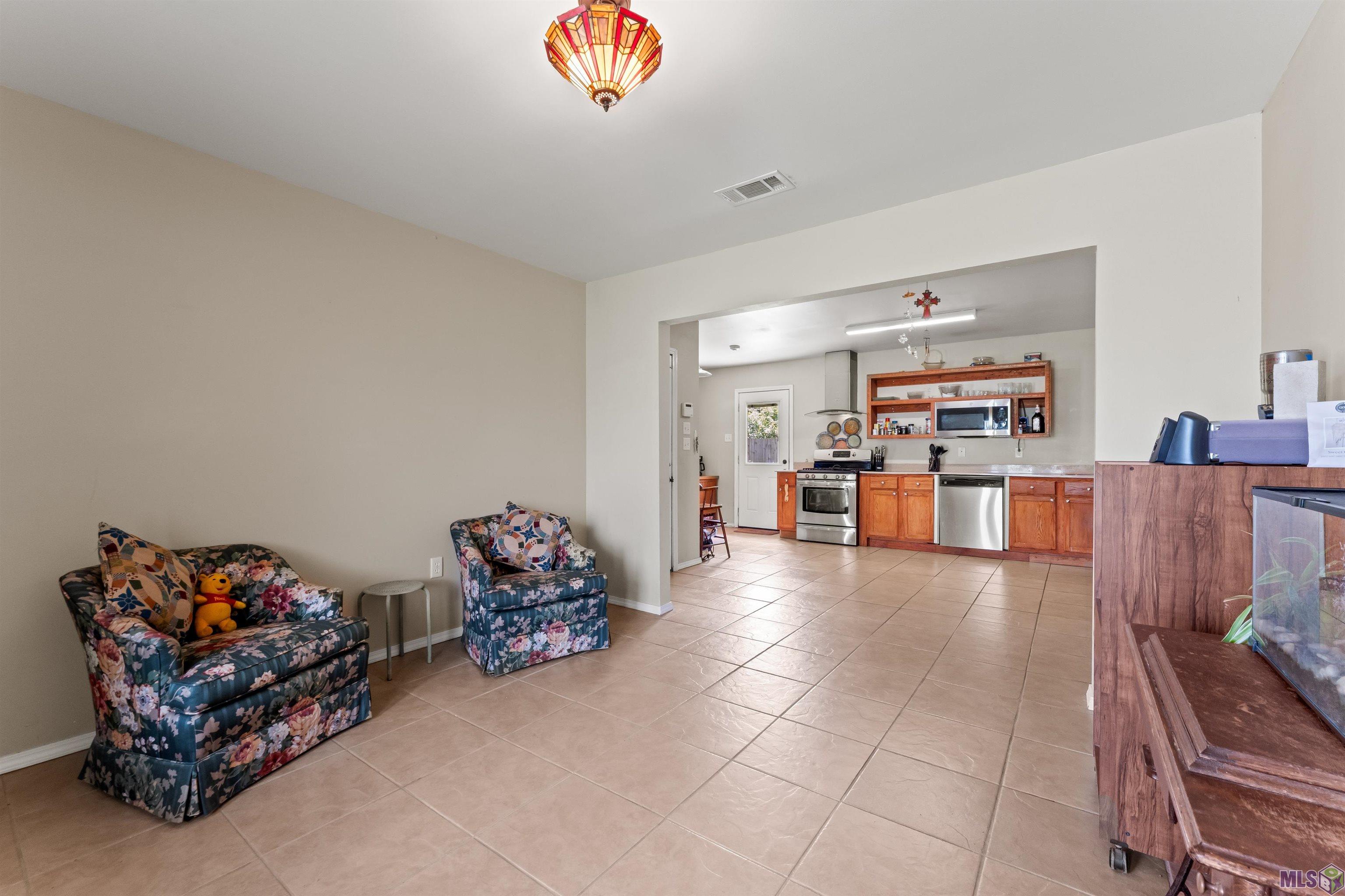 3182 Seracedar Street Baton Rouge, LA 70816 - Photo 3 of 24