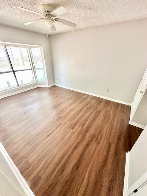 423 John King Road Crestview, FL 32539 - Photo 13 of 28 Master bedroom