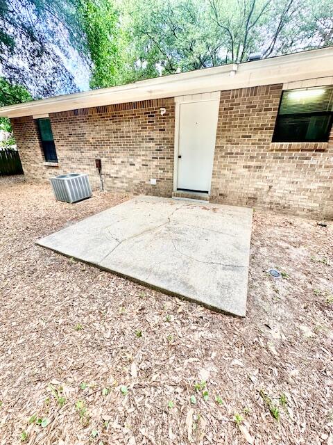 423 John King Road Crestview, FL 32539 - Photo 25 of 28 Open back patio