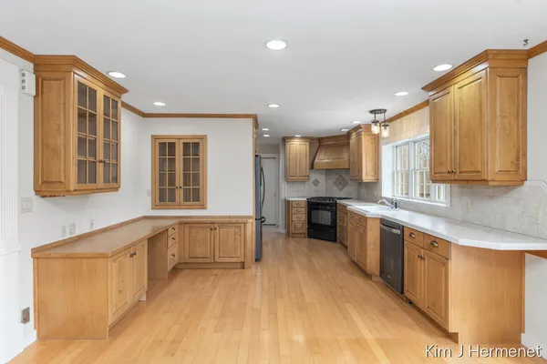 $649,900 | 7544 Thornapple River Drive Southeast, Caledonia, MI 49316