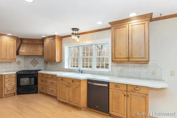 $649,900 | 7544 Thornapple River Drive Southeast, Caledonia, MI 49316