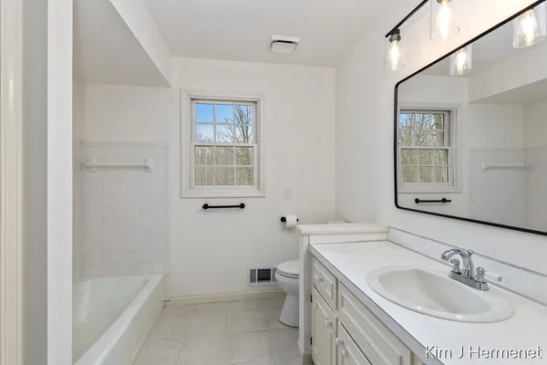 $649,900 | 7544 Thornapple River Drive Southeast, Caledonia, MI 49316