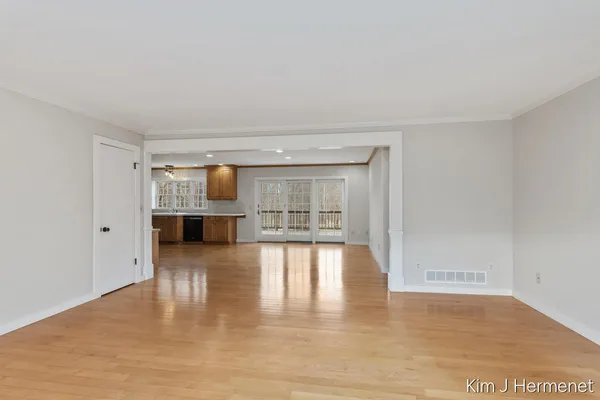 $649,900 | 7544 Thornapple River Drive Southeast, Caledonia, MI 49316