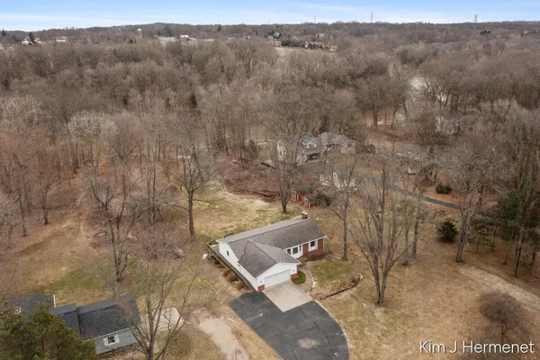 $649,900 | 7544 Thornapple River Drive Southeast, Caledonia, MI 49316
