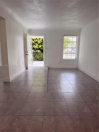 $2,550 | 6613 Evergreen Drive, Unit A, Miramar, FL 33023