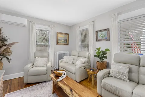 $895,000 | 5 Conrad Court, Newport, RI 02840