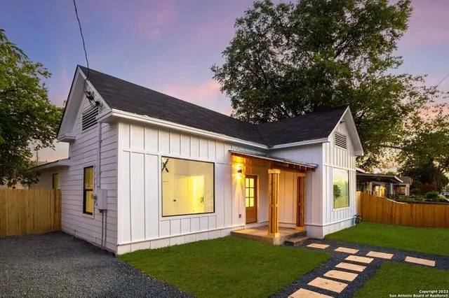 $349,500 | 326 Sharer Street, San Antonio, TX 78208