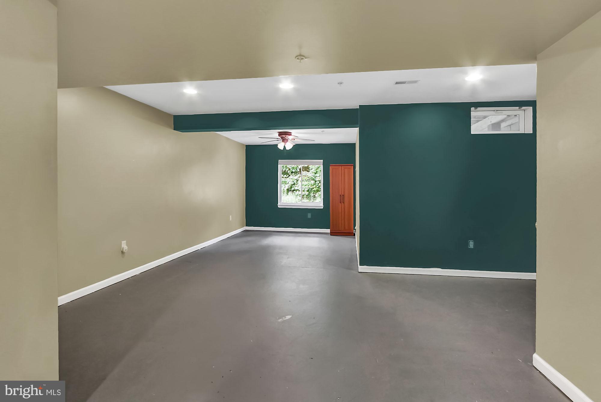 2301 Orchard View Road Reading, PA 19606 - Photo 20 of 30