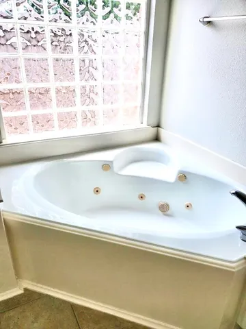 $2,750 | 2526 Sunrise Harbor Lane, Pearland, TX 77584