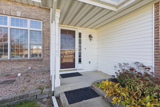 a view of a back yard of the house