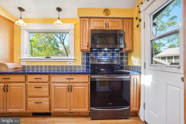 $695,000 | 433 Ethan Allen Avenue, Takoma Park, MD 20912