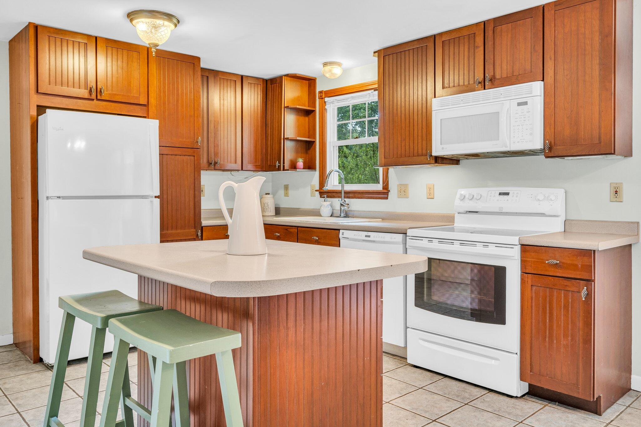 3 Westfield Road Cape Elizabeth, ME 04107 - Photo 3 of 35 21-web-or-mls-DSC05700