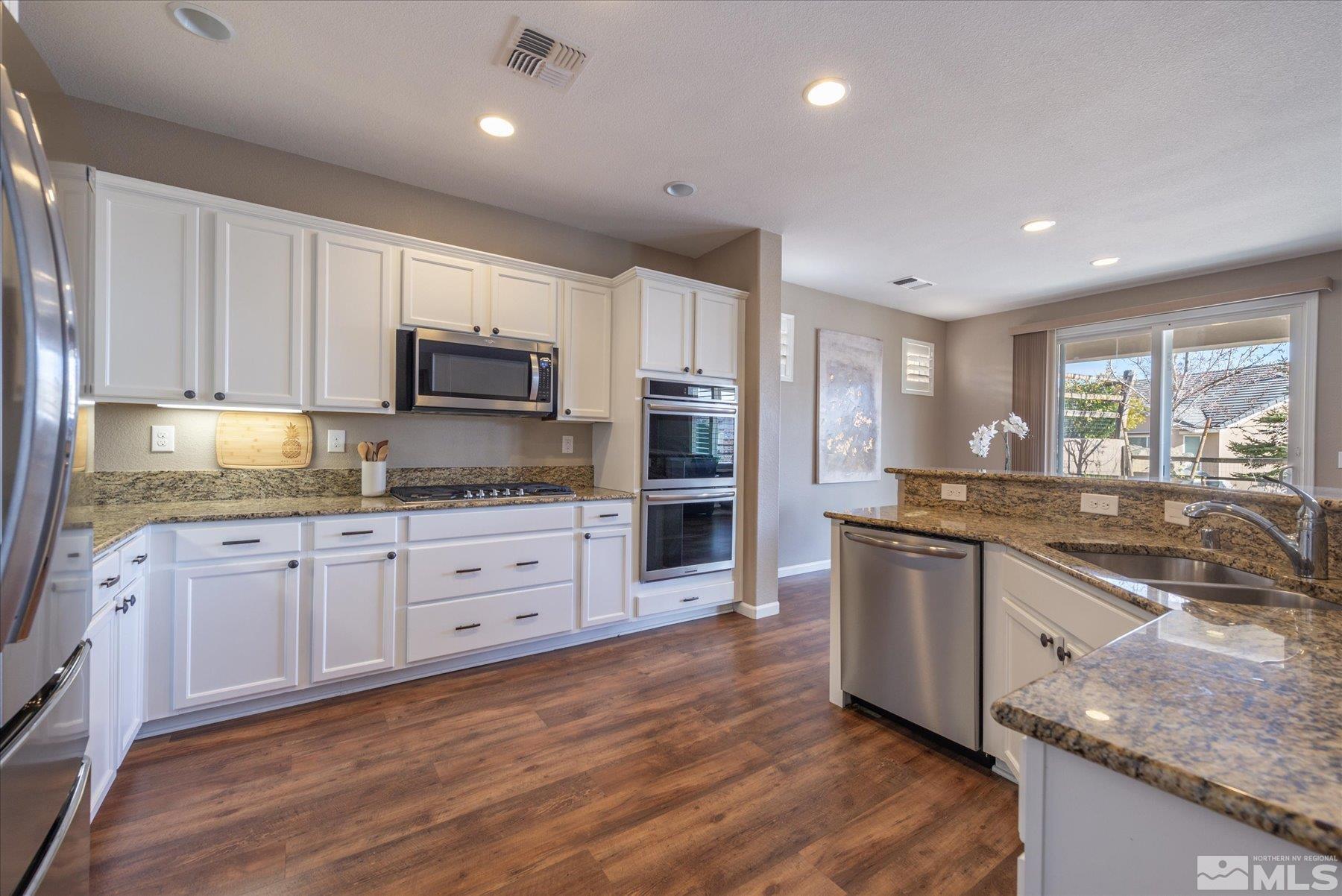 844 Larrimore Trail Reno, NV 89523 - Photo 8 of 39 Photo 8