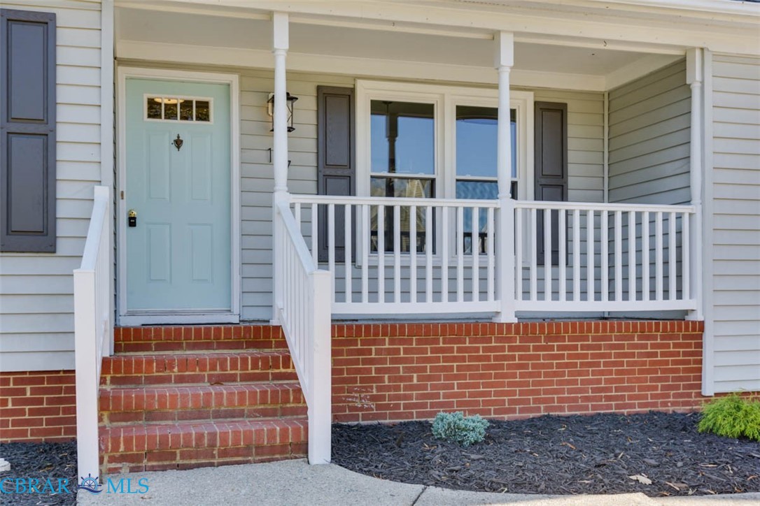 17 Woodsman Road Hampton, VA 23666 - Photo 4 of 40 Gallery Image 4