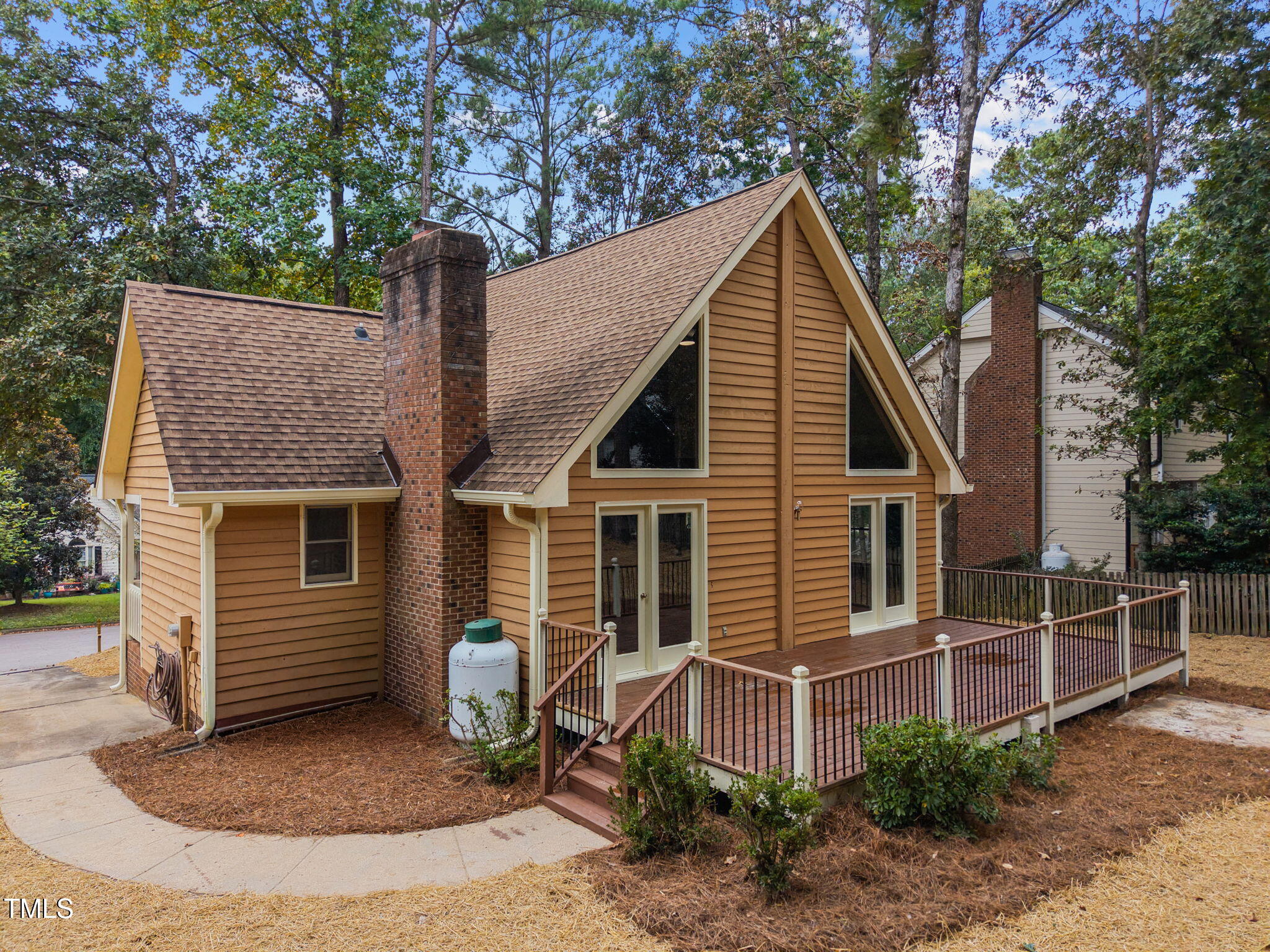2508 Village Grove Road Raleigh, NC 27613 - Photo 33 of 36 4-web-or-mls-DJI_20250910134418_0759_D