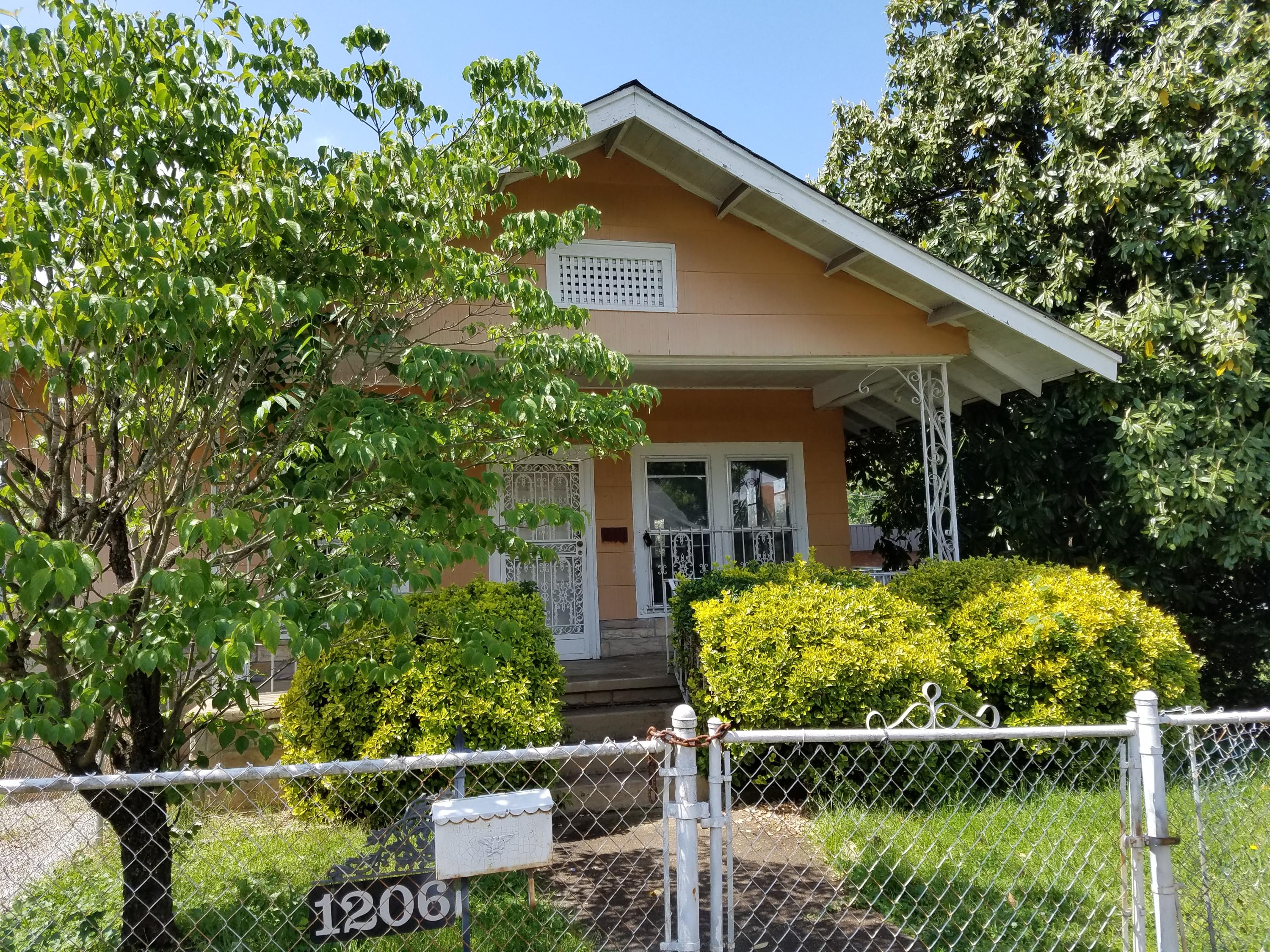 1206 Chamberlain Avenue Chattanooga, TN 37404 - Photo 13 of 13 Welcome Home!