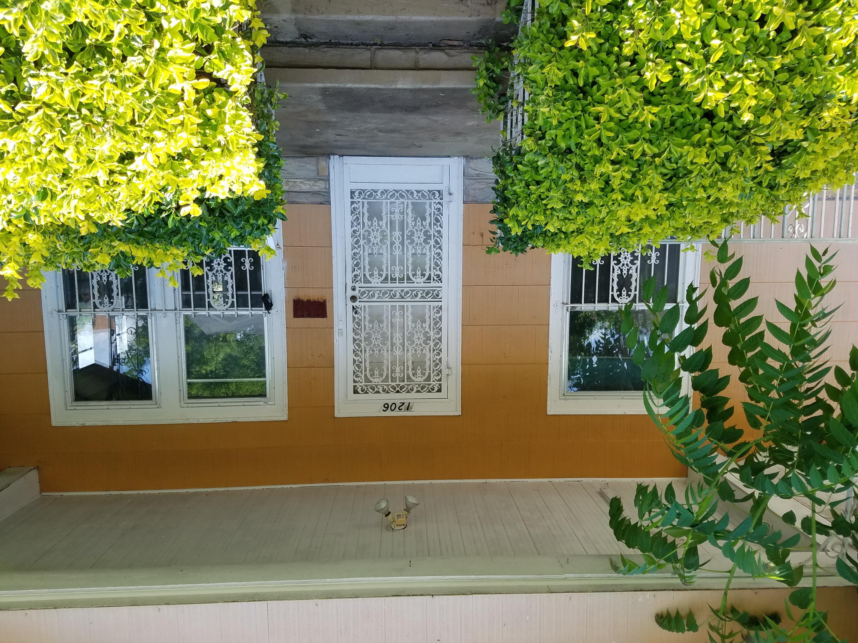 1206 Chamberlain Avenue Chattanooga, TN 37404 - Photo 2 of 13 Front Porch
