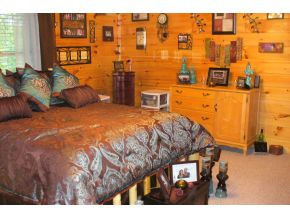 1374 West Allens Bridge Road Greeneville, TN 37743 - Photo 10 of 24 2nd bedroom