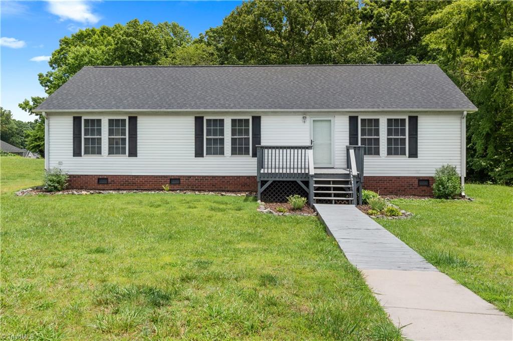 8699 Lasater Road Clemmons, NC 27012 - Photo 1 of 25