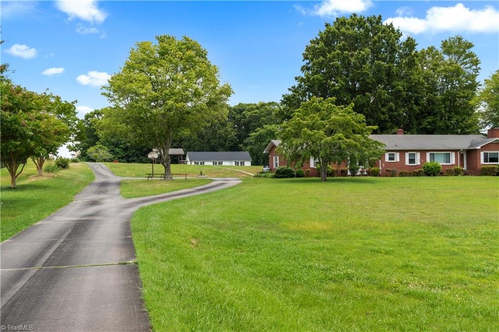 8699 Lasater Road Clemmons, NC 27012 - Photo 2 of 25