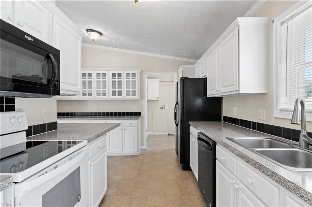8699 Lasater Road Clemmons, NC 27012 - Photo 8 of 25