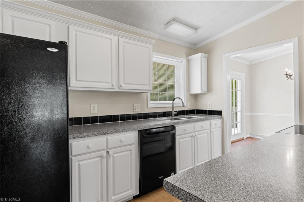 8699 Lasater Road Clemmons, NC 27012 - Photo 9 of 25