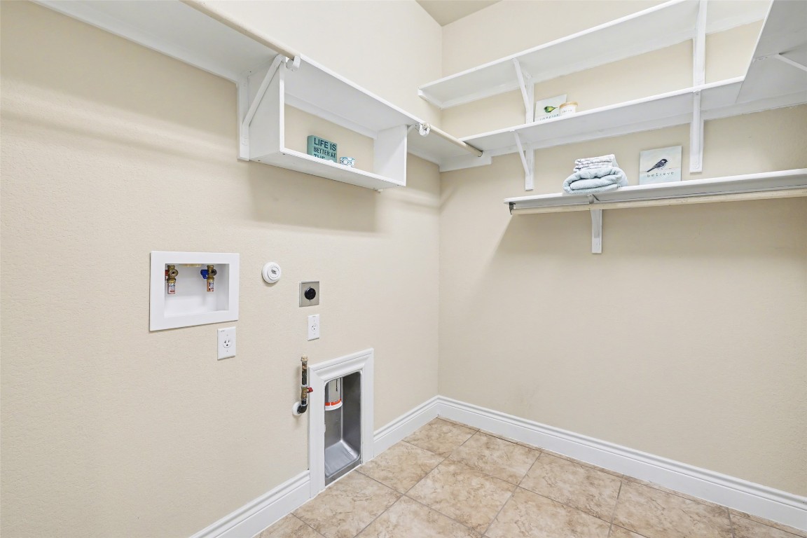 116 Trailing Lantana Drive, Unit G Georgetown, TX 78628 - Photo 31 of 38 a view of an empty room