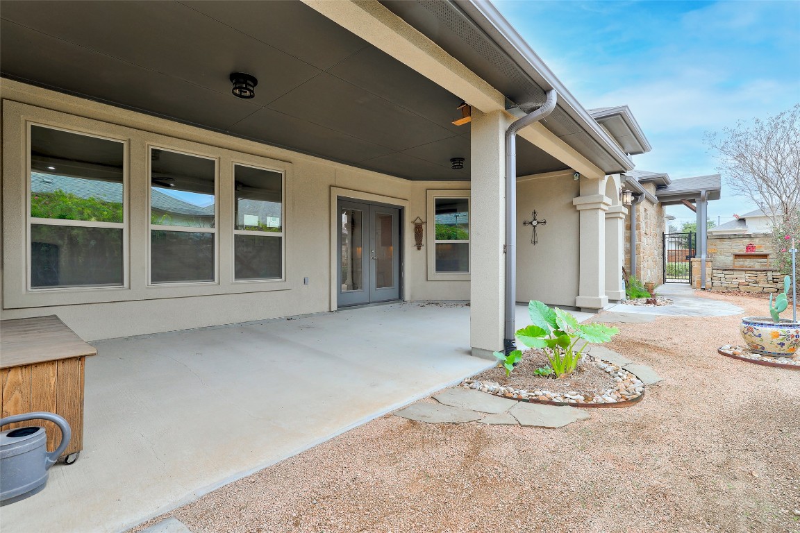 116 Trailing Lantana Drive, Unit G Georgetown, TX 78628 - Photo 36 of 38 a view of an entryway of house