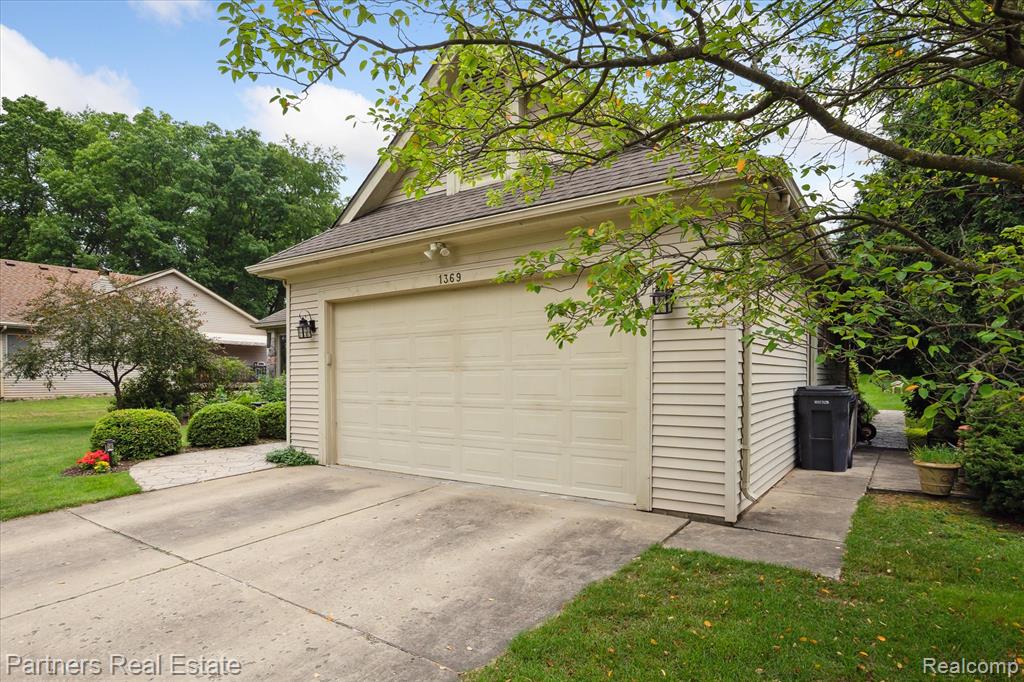 1369 Hunter Road Brighton, MI 48114 - Photo 49 of 50