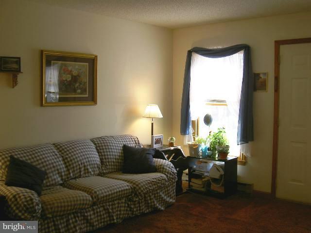 19081 Ridge Meadow Road Stewartstown, PA 17363 - Photo 4 of 9 Gallery Image 4