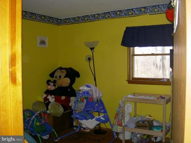 19081 Ridge Meadow Road Stewartstown, PA 17363 - Photo 6 of 9 Gallery Image 6